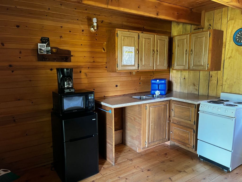 Cabin 5 interior 1