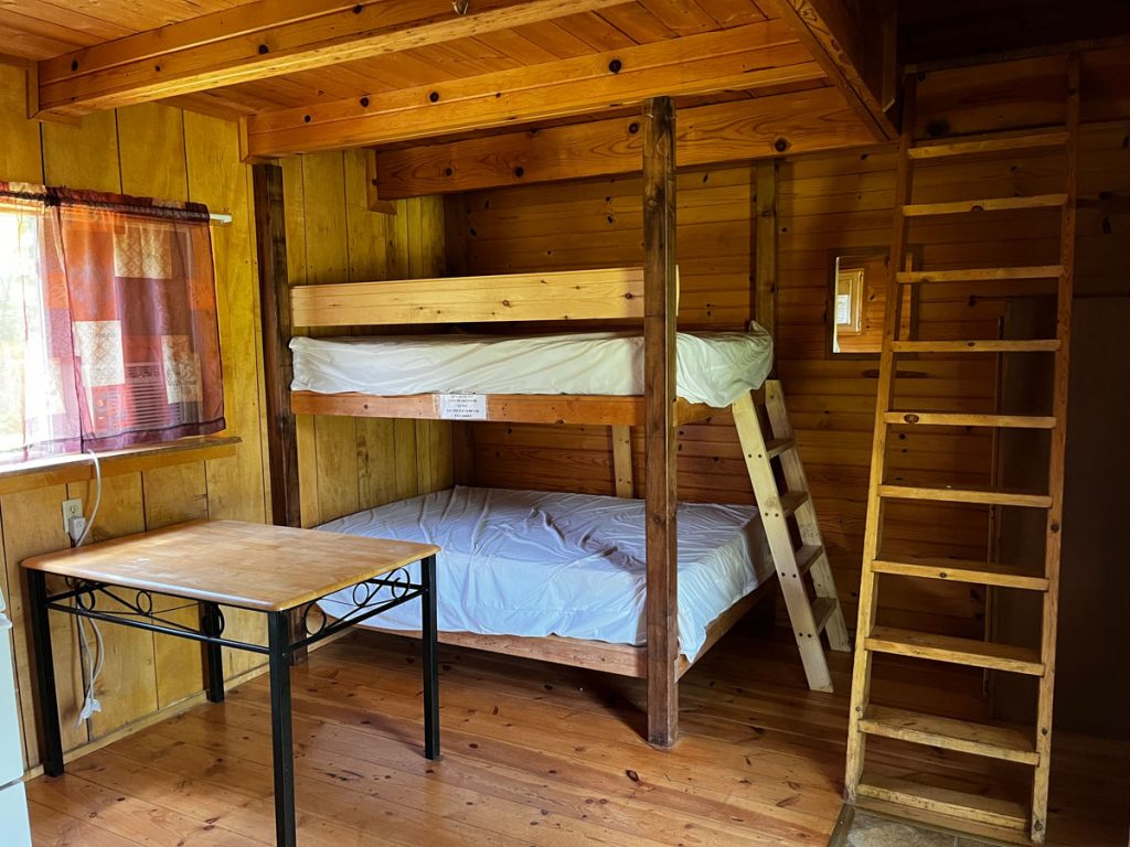 Cabin 5 interior 2